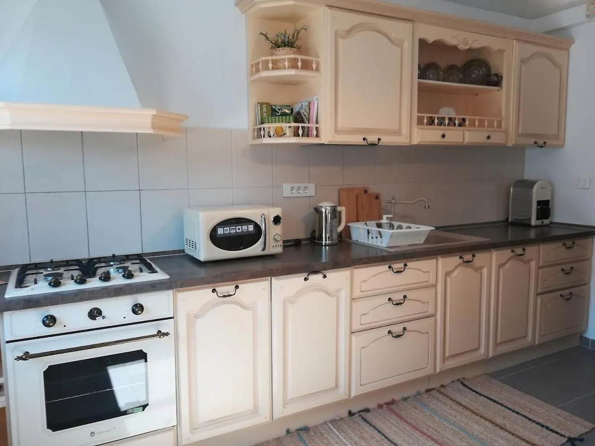 Comfortable Apt With Pool In Nature Surroundings Bucharest 0*,