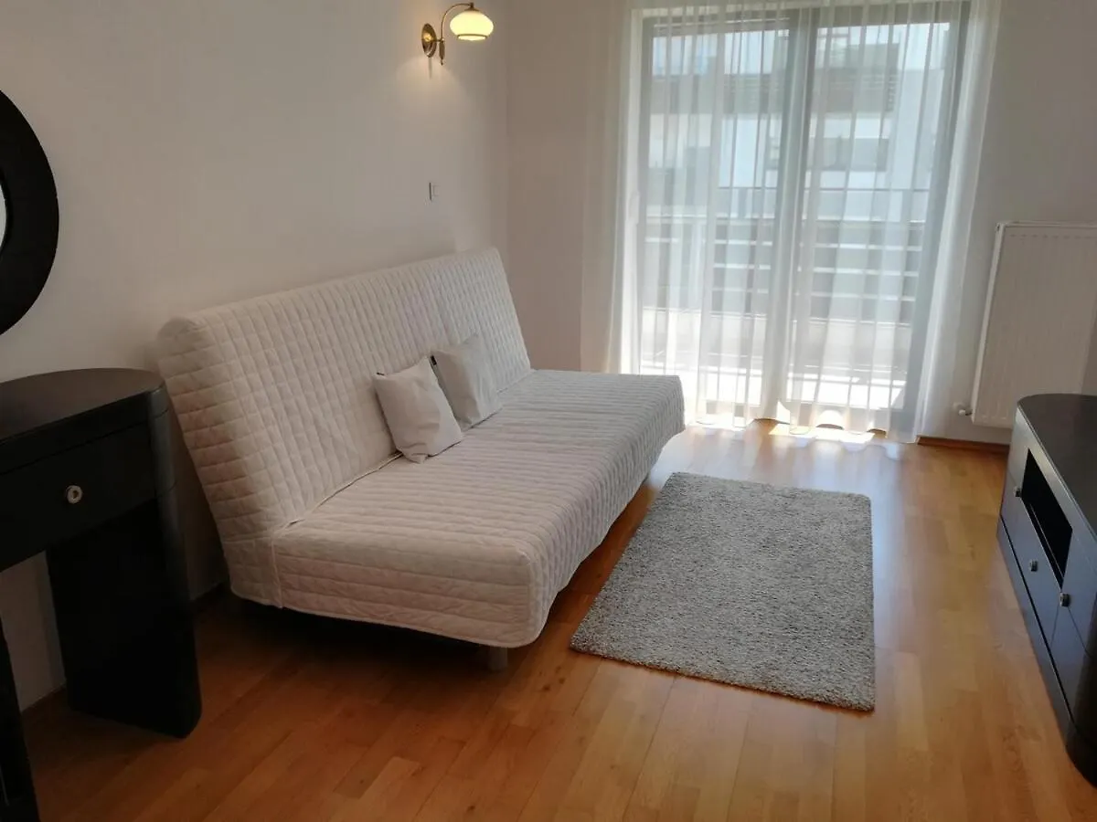Apartment Comfortable Apt With Pool In Nature Surroundings Bucharest